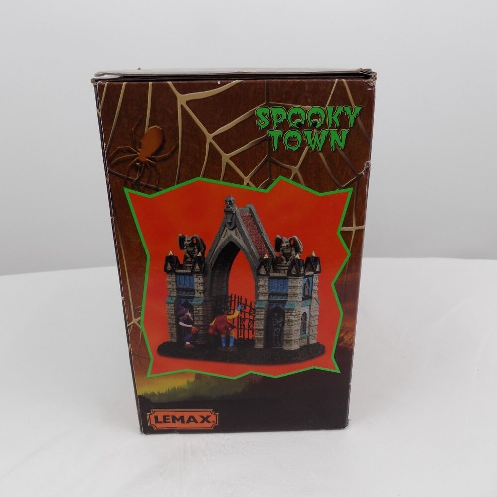Lemax Spooky Town Gargoyle Gate Halloween Village Table Accent New in Box 53732 - Picture 4 of 6